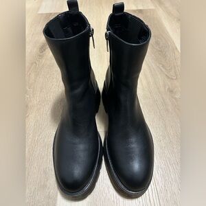 Vince camuto Women’s Black Leather Ankle Boots